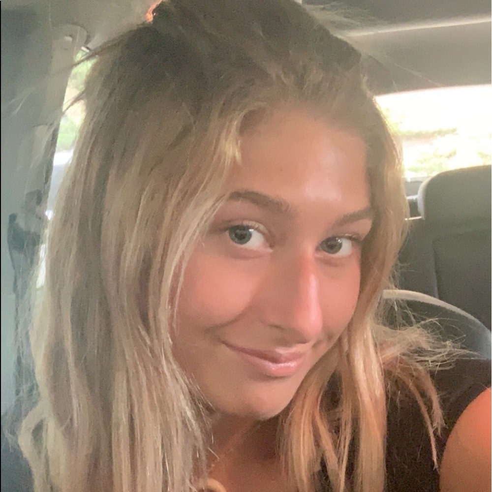 Meet your Posher, Bella